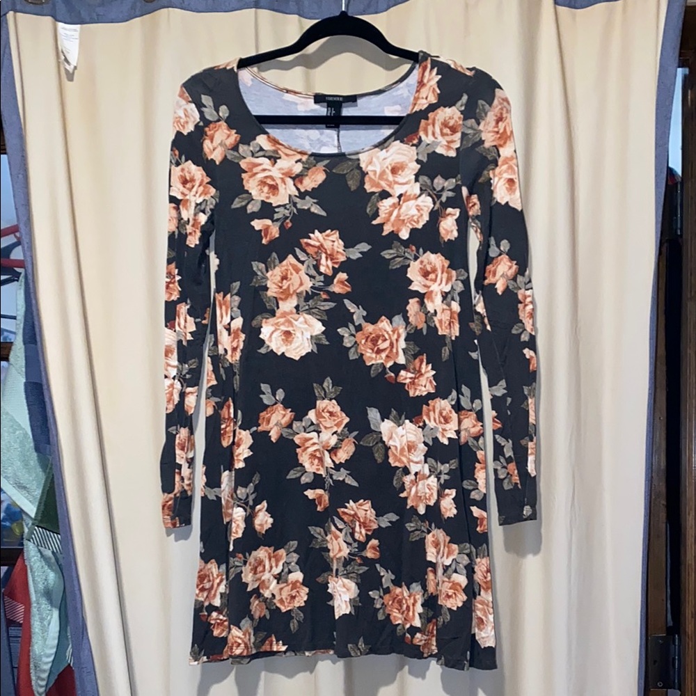 Forever 21 Long Sleeve Floral Dress
